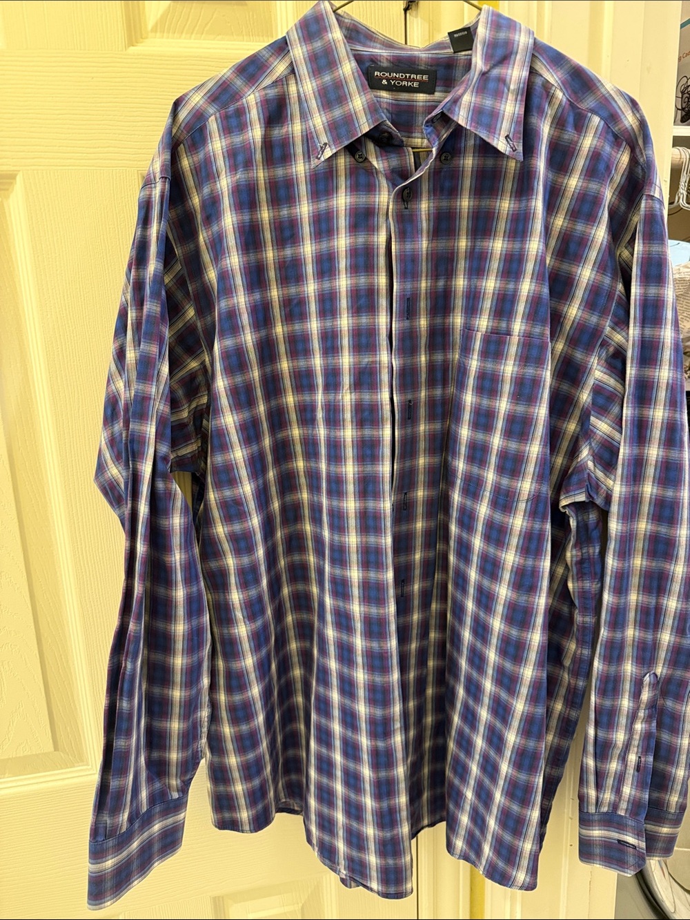 Roundtree & Yorke Purple and Blue Plaid Men's Button-Down Shirt